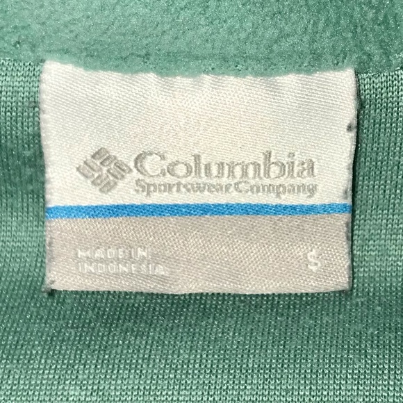 Columbia pull over - Picture 3 of 6